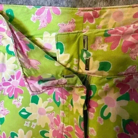 Lilly Pulitzer Floral Capri Pants - Size 0 - Picture 5 of 6